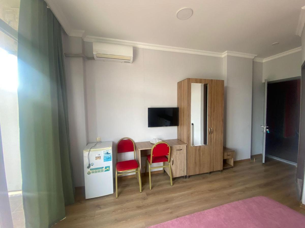 Mimino Batumi Exterior foto